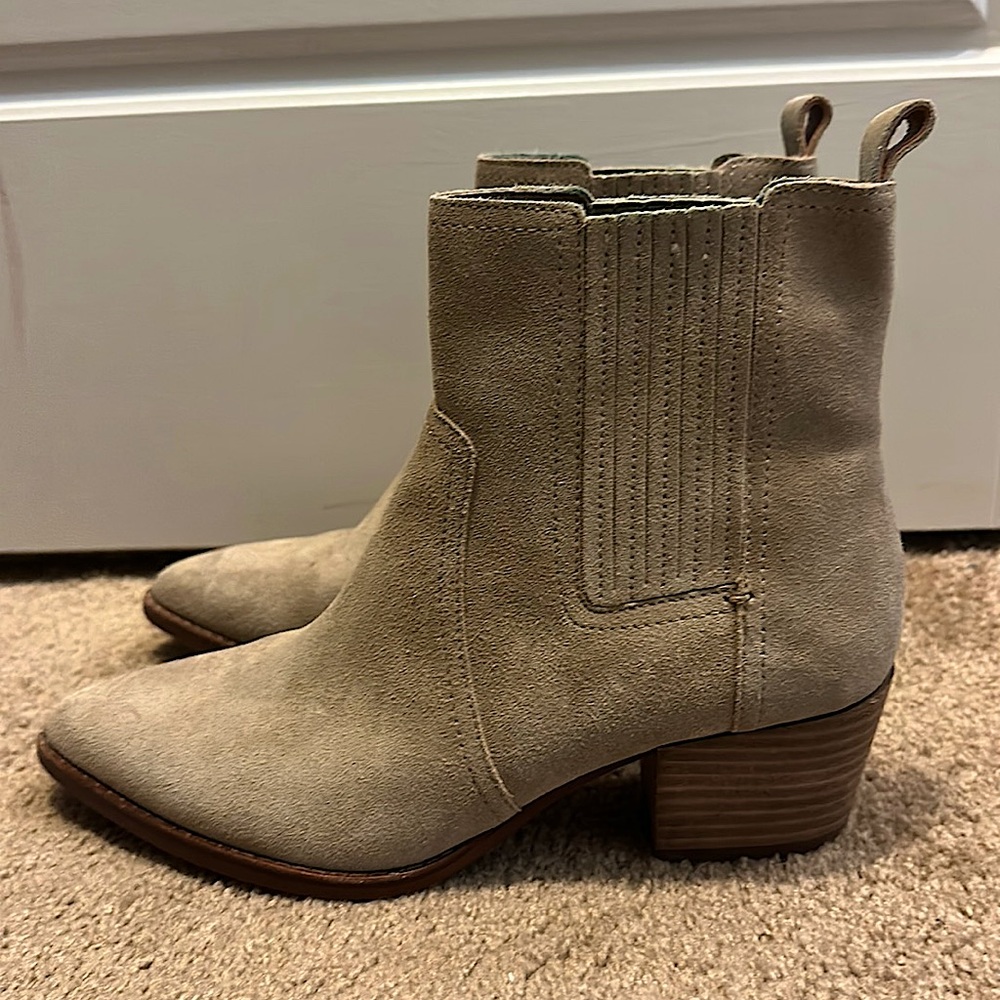 Madewell Bootie ‘the western ankle boot in suede’
